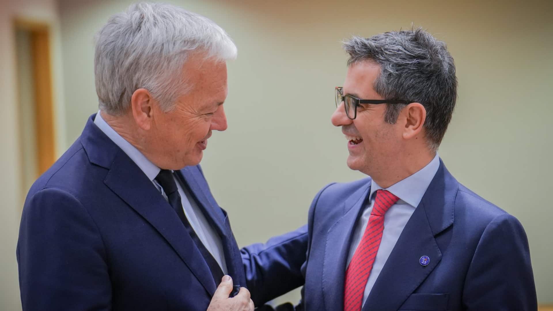 Reynders vuelve a desmentir a Bolaños: la UE ‘sigue teniendo preguntas’ sobre la amnistía de Sánchez a sus socios