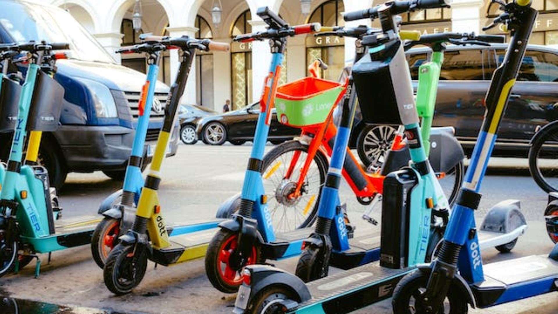 La DGT impondrá una normativa más estricta para controlar el uso de los patinetes eléctricos