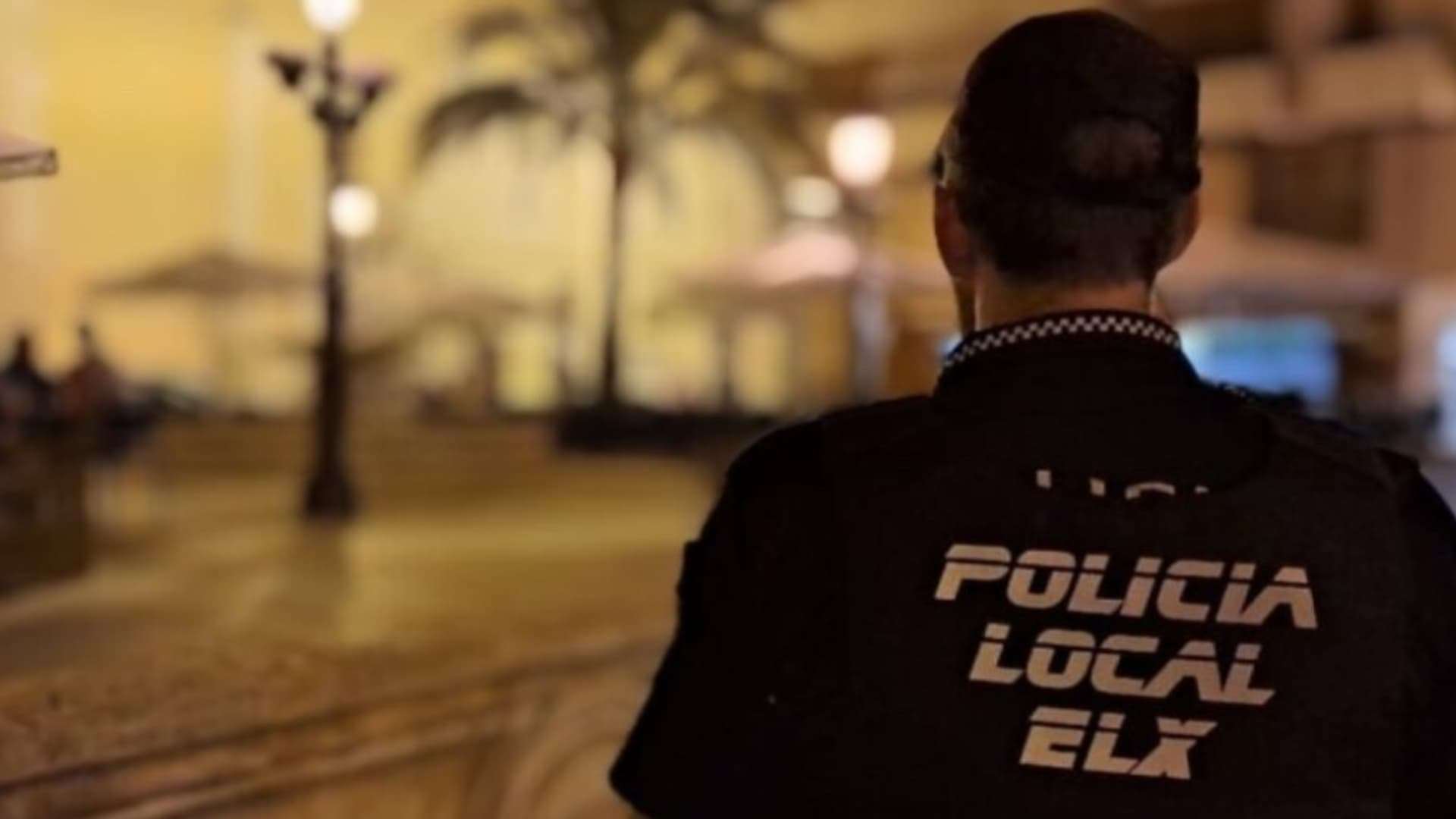 Una conductora abandona a sus dos hijos en el arcén de una carretera de Elche como castigo por portarse mal