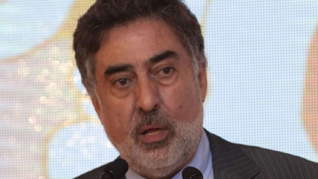 Cuando Jiménez Losantos llamó “imbécil”, “orate” y “tonto de baba” a Luis del Pino