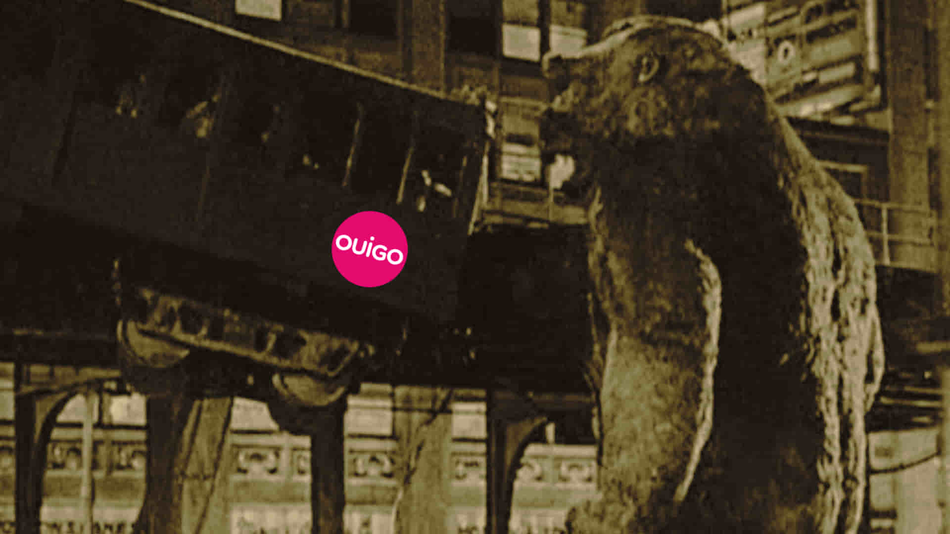 King Kong y tren con logo de Ouigo