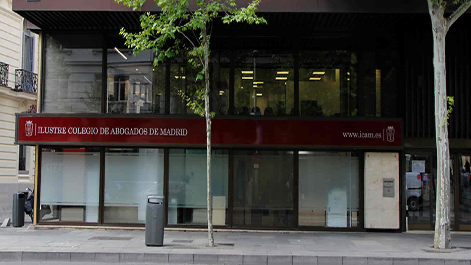 Roban tres portátiles en la sede del Colegio de la Abogacía de Madrid