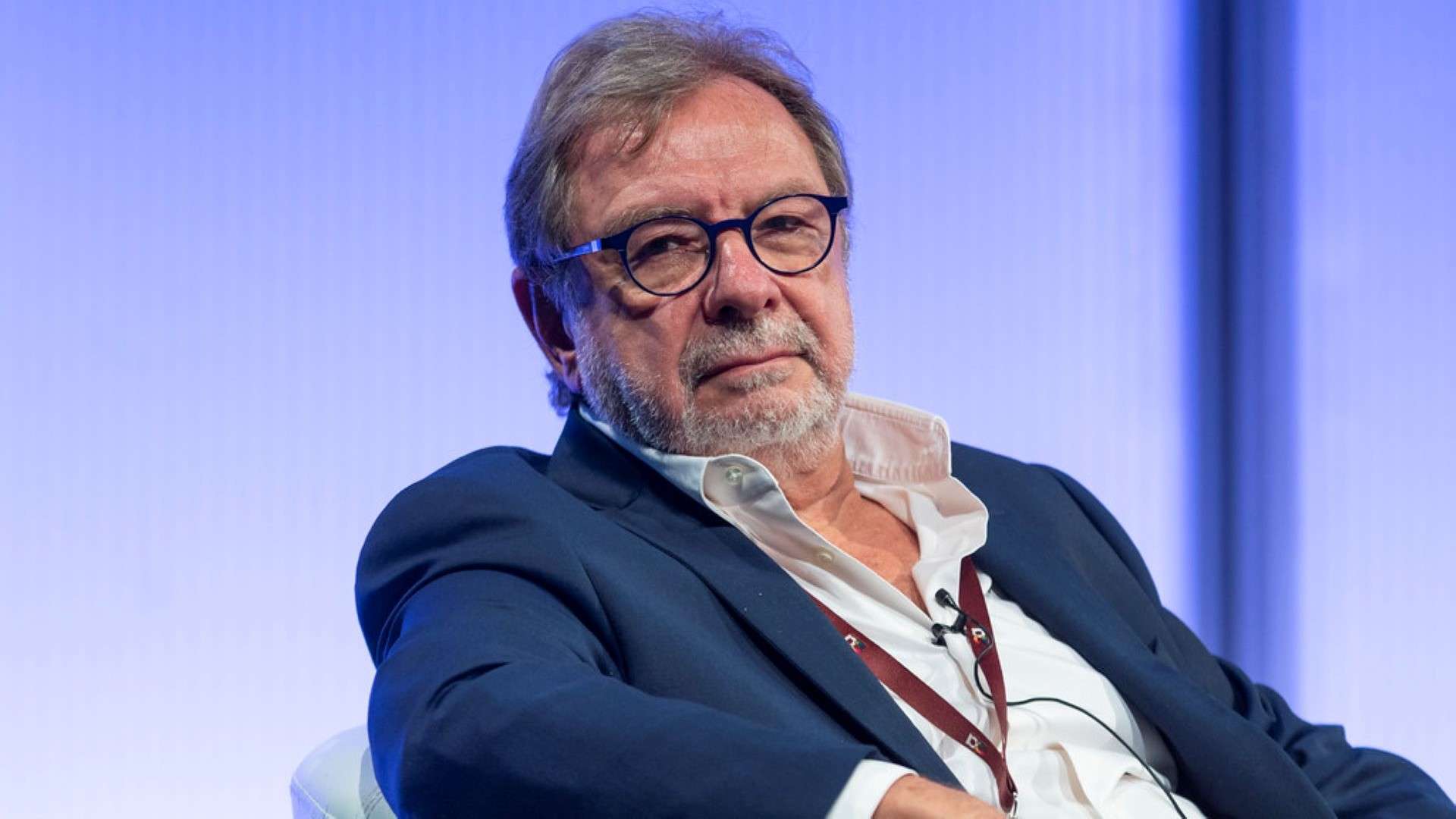 Prisa le corta la cabeza a Juan Luis Cebrián como presidente de honor de El País