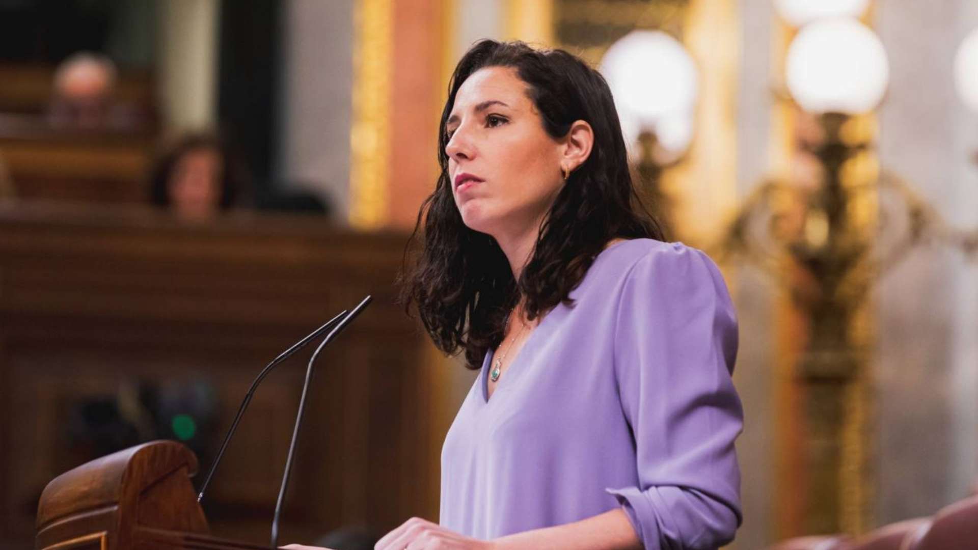 VOX denuncia el alojamiento de 200 inmigrantes ilegales en un hotel de El Ejido, Almería