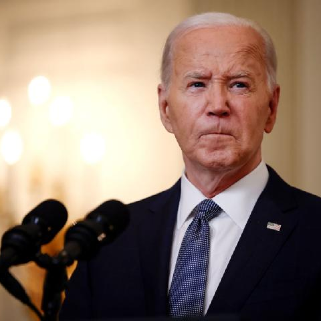 Biden intenta salvarse tras sus pésimas políticas migratorias