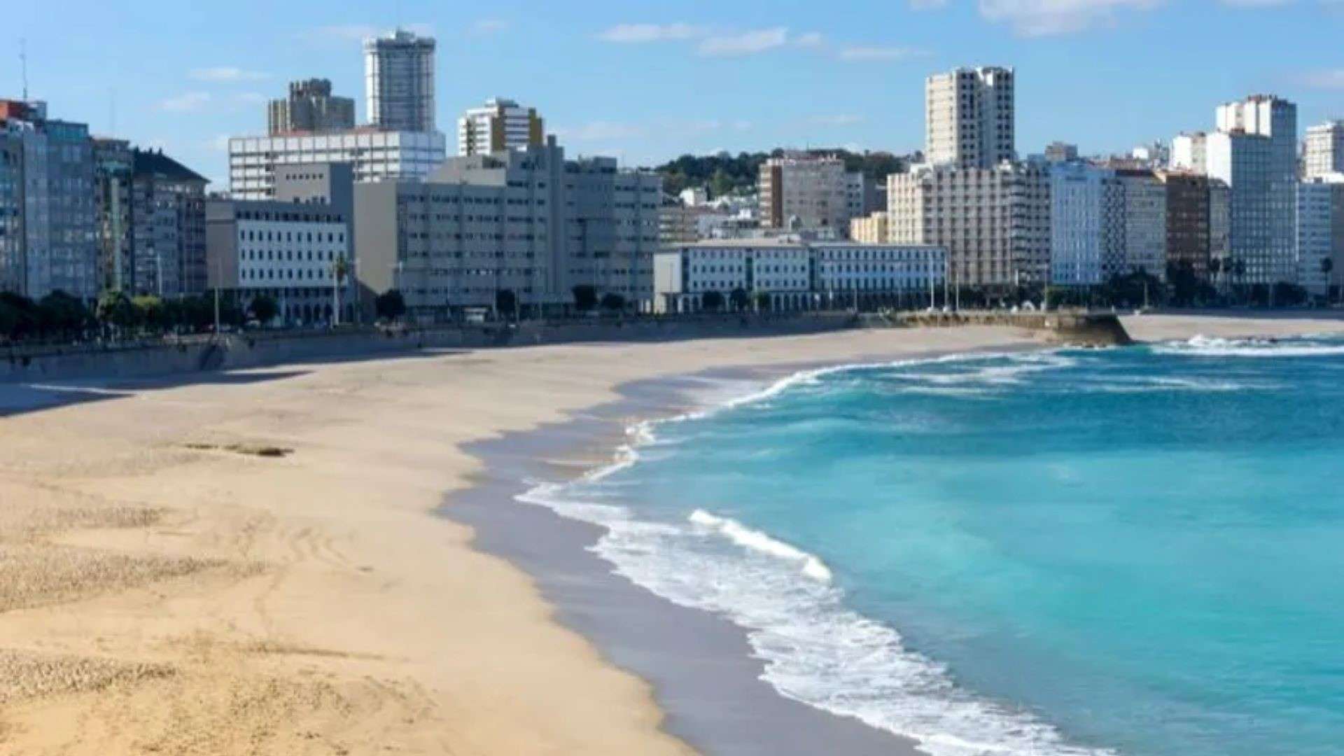 riazor-playas-galicia-coruña-the-sun-turismo