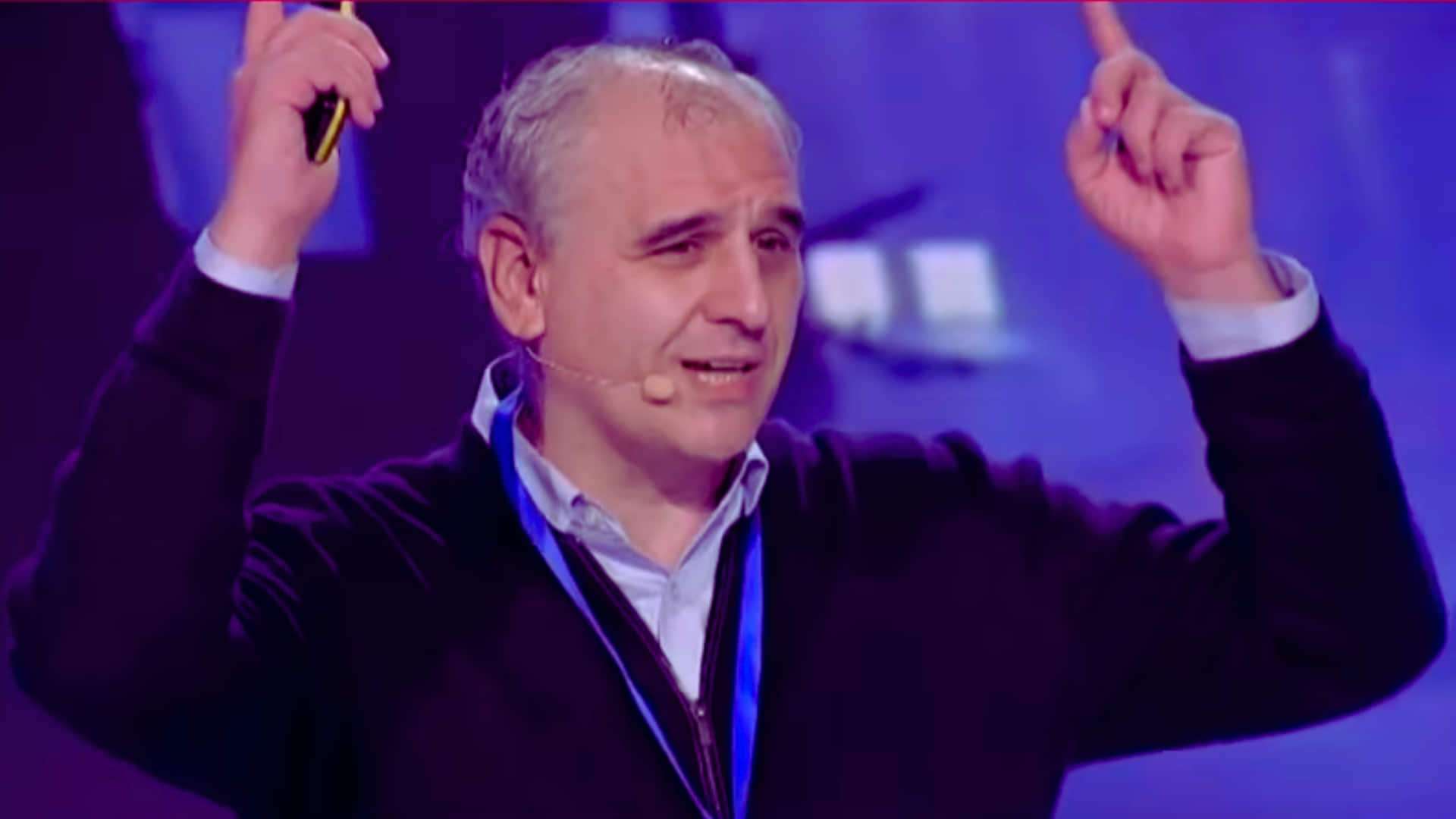 La Guardia Civil registra la casa y una empresa de Barrabés en una pieza secreta del ‘caso Begoña’