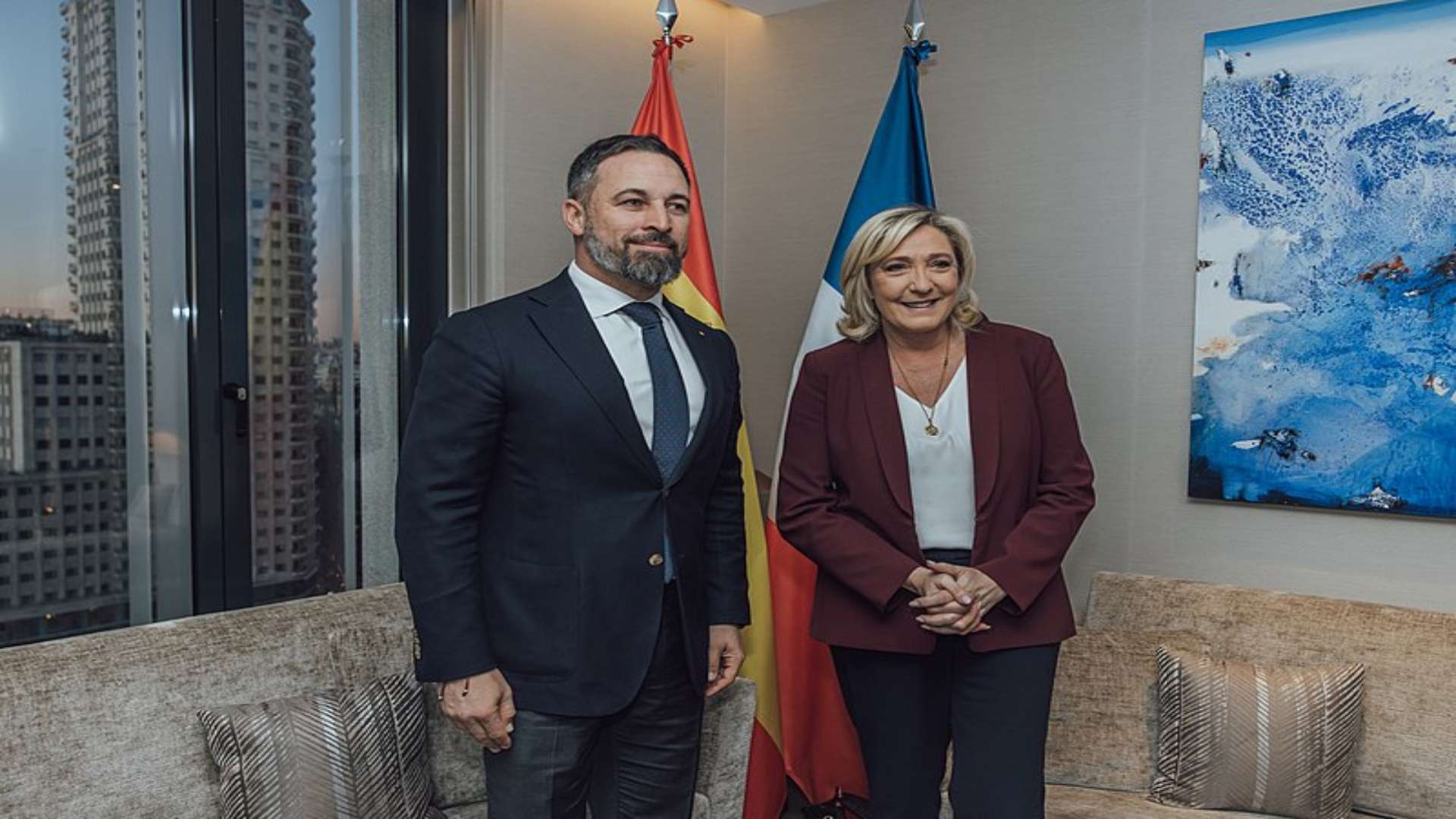 La formación de Le Pen se unirá al grupo «Patriotas por Europa» de Orban y VOX