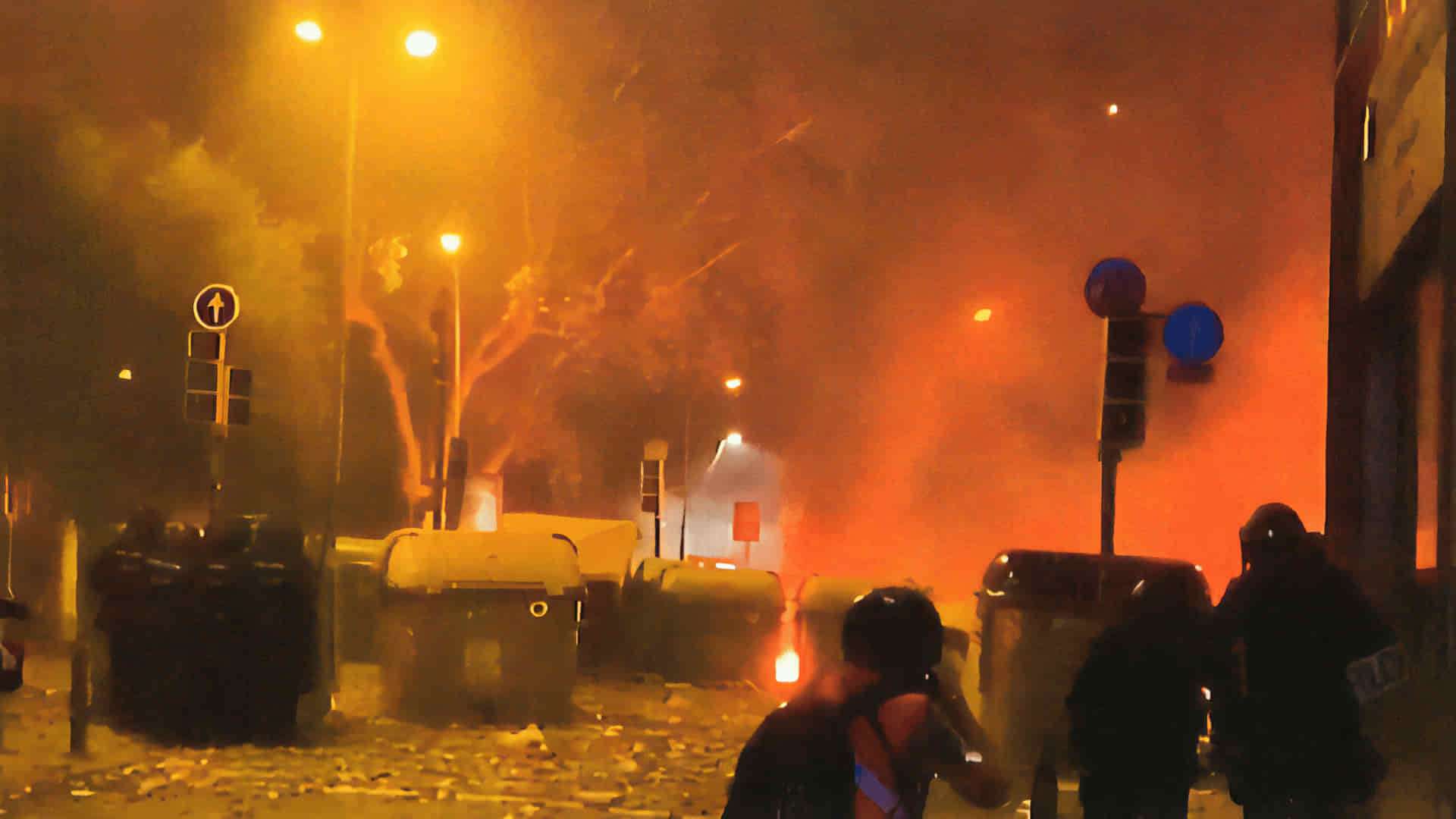 Los dos policías víctimas del terrorismo callejero de ‘Tsunami’ presentan una nueva denuncia ante la Audiencia Nacional