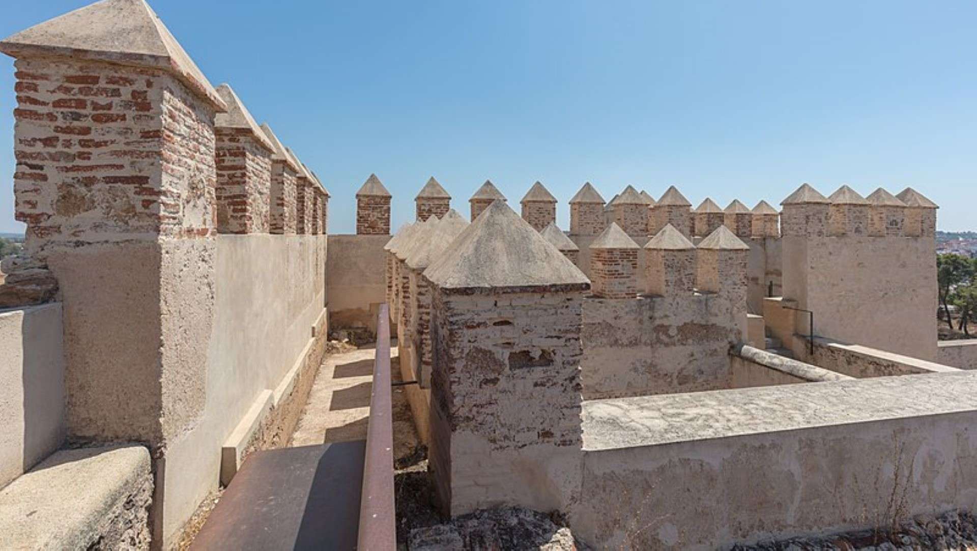 Amurallado de Badajoz/Wikipedia