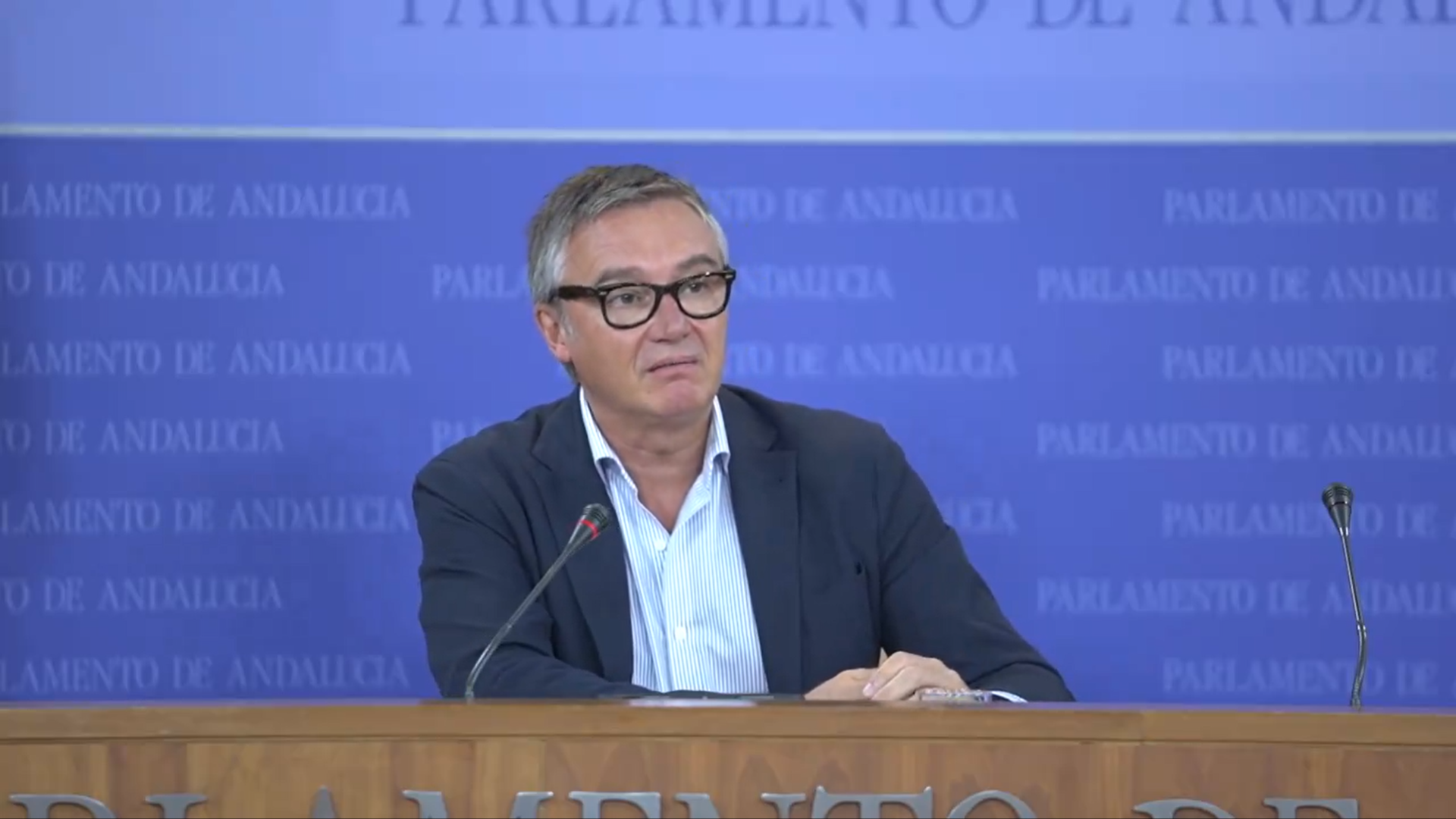 VOX denuncia que Juanma Moreno destina 80 millones de euros en 1.500 MENAS mientras el 60% de los andaluces no llega a fin de mes