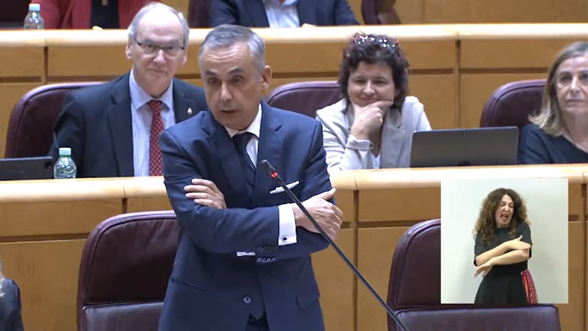 VOX a Marlaska: «Hagan un último servicio a España, convoquen elecciones y preparen sus defensas»