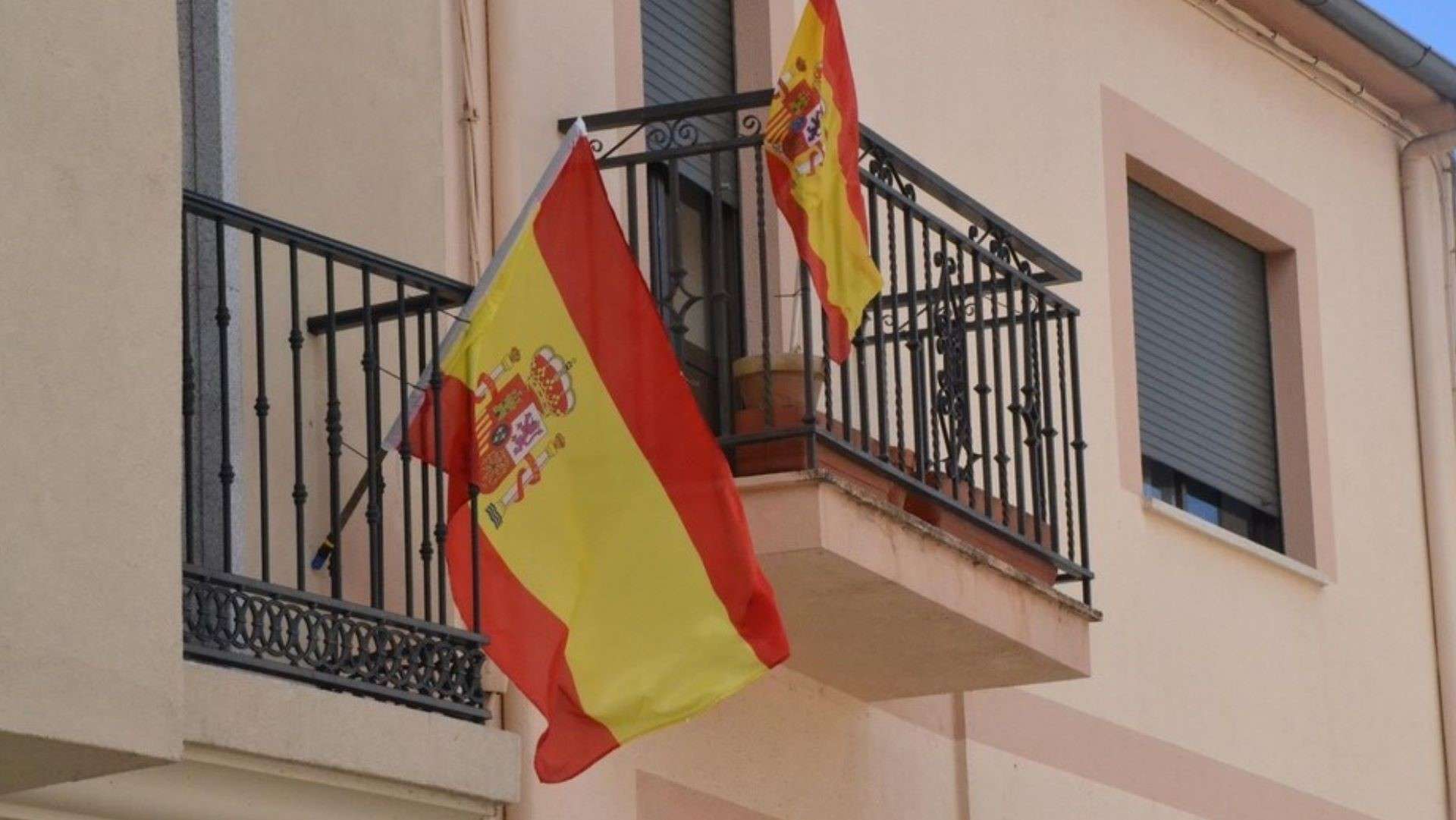 Portar la bandera de España es señal de orgullo y sube la autoestima