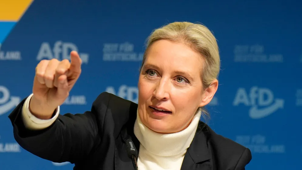 praesentation-des-kanzlerkandidaten-der-afd-alice-weidel-tino-chrupalla-pressekonferenz-der-bundessprecher-alice-weidel-und-tino-chrupalla-mit-der-praesentation-des-kanzlerkandidaten-der-afd-fuer-die