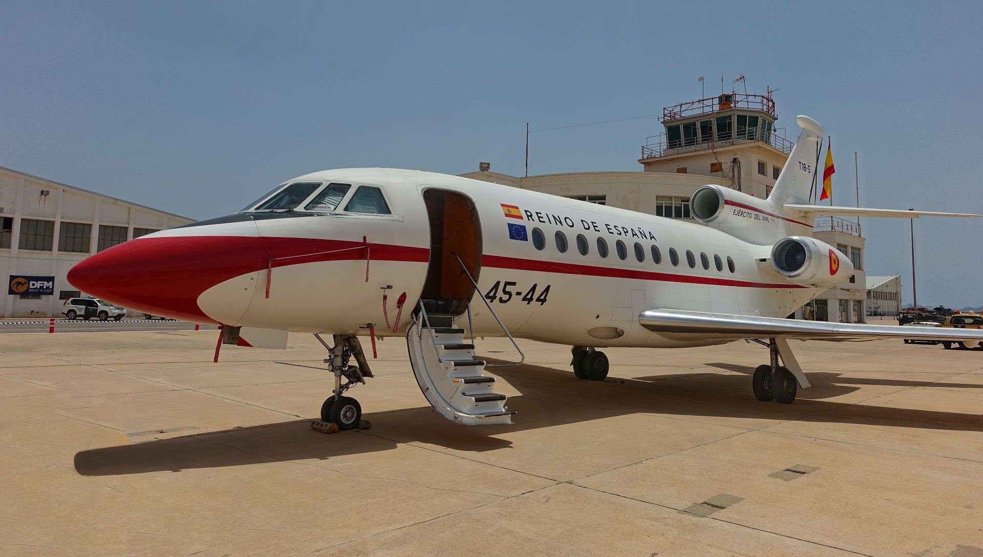 Academia_General_del_Aire_Falcon_900