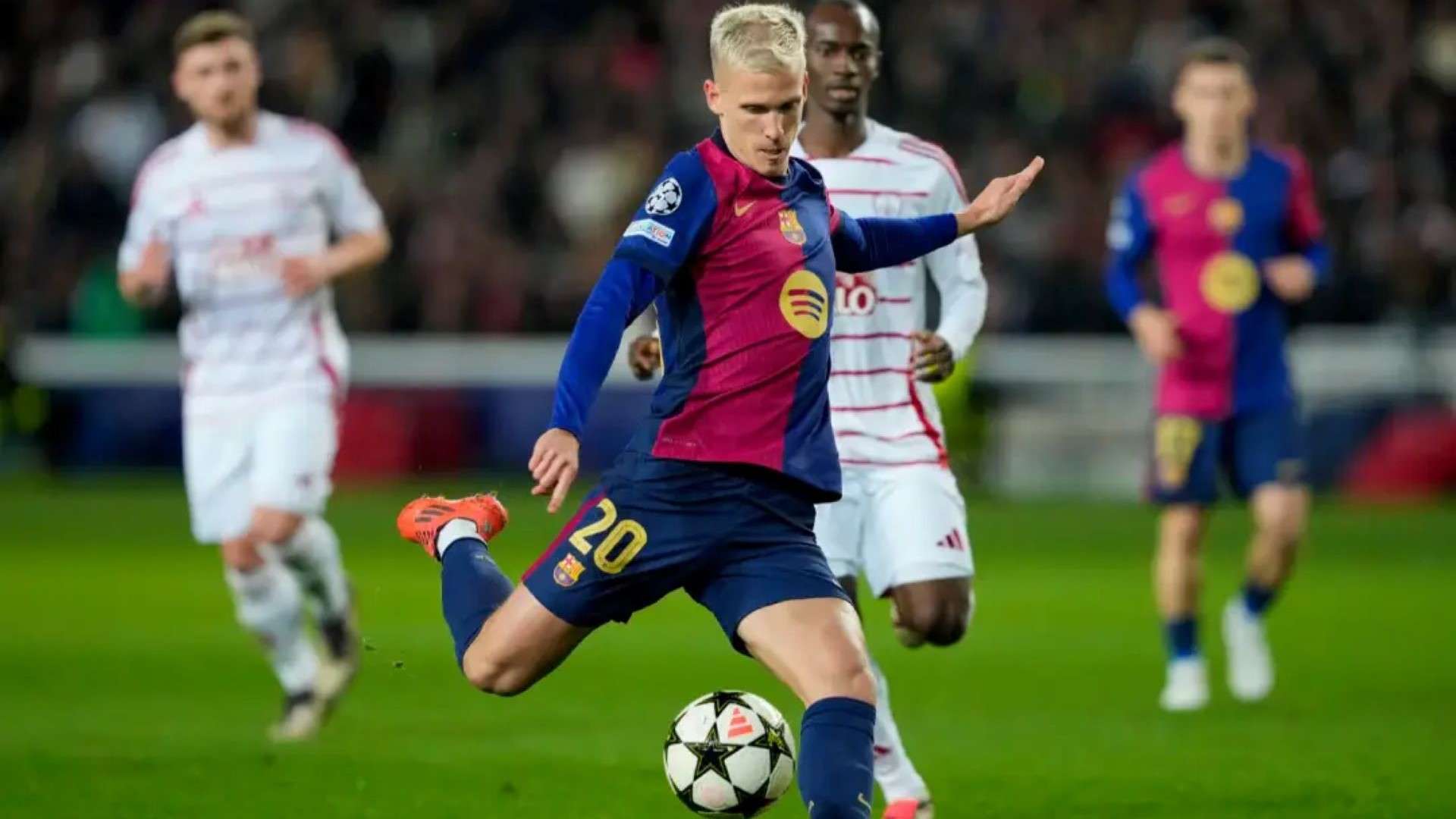 El Gobierno adultera LaLiga al permitir que Dani Olmo y Pau Víctor puedan jugar con el FC Barcelona