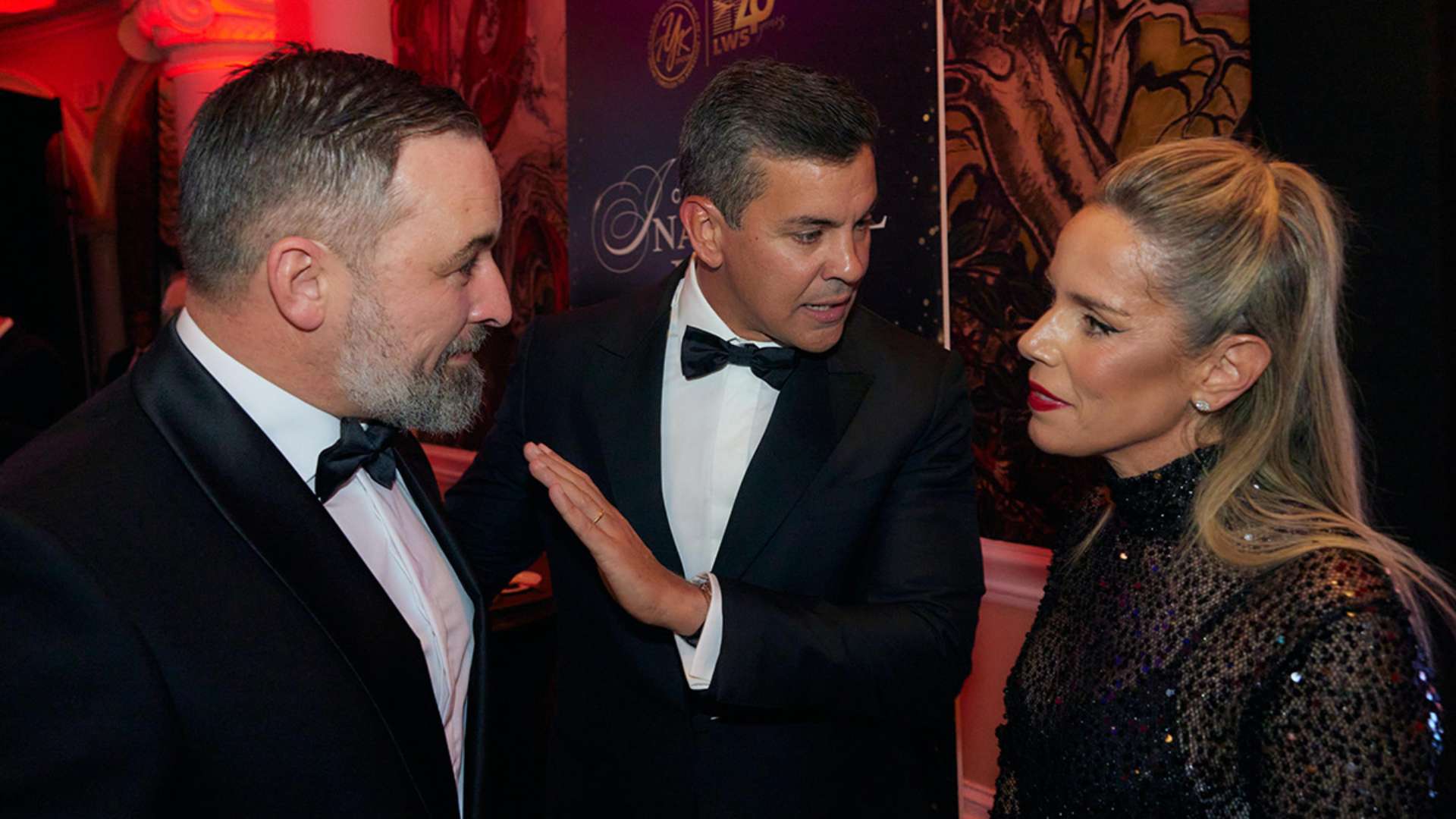 cena-hispana-santiago-abascal