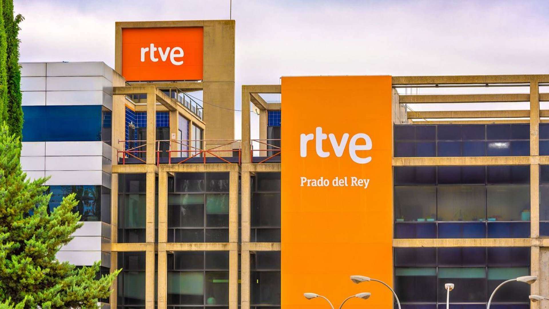TVE quiere introducir de lleno la telebasura en las tardes con un nuevo ‘Sálvame’