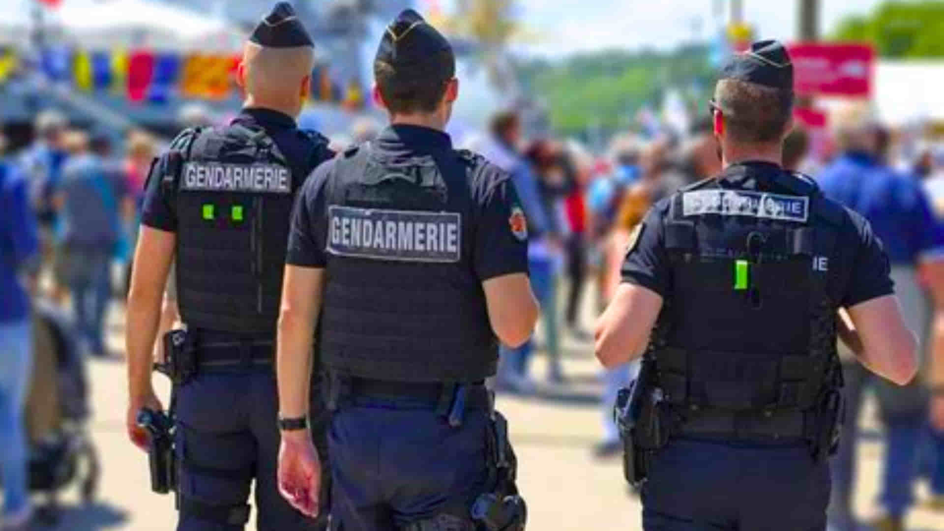 imagen genérica de gendarmes imagen genérica de gendarmes franceses