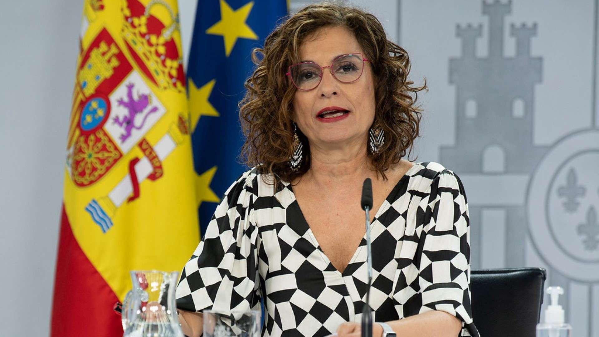 El Gobierno obliga a tributar por IRPF a los trabajadores con salario mínimo