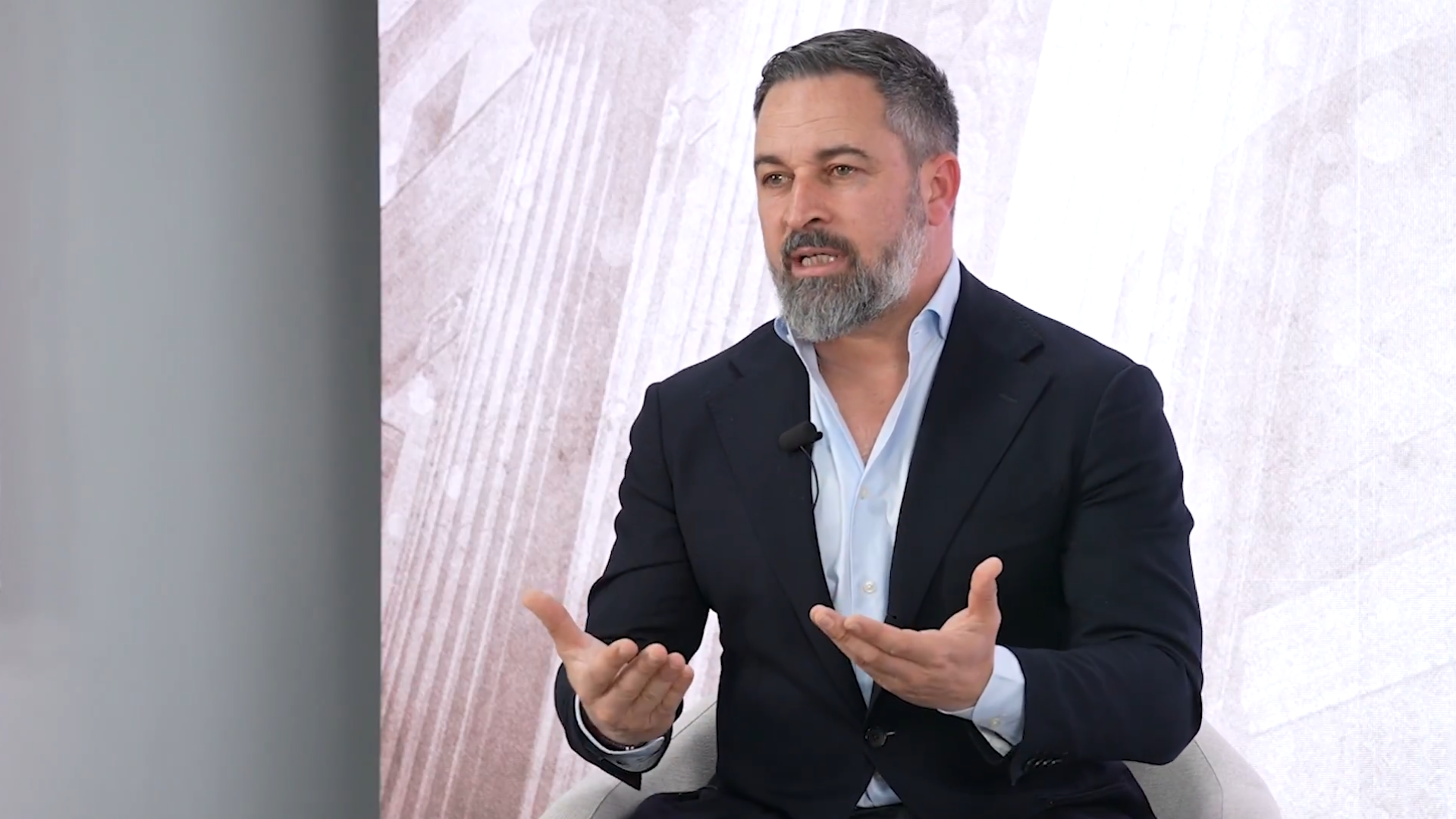 Abascal incide en que VOX no quiere aranceles de EEUU y recuerda los que impone la Unión Europea