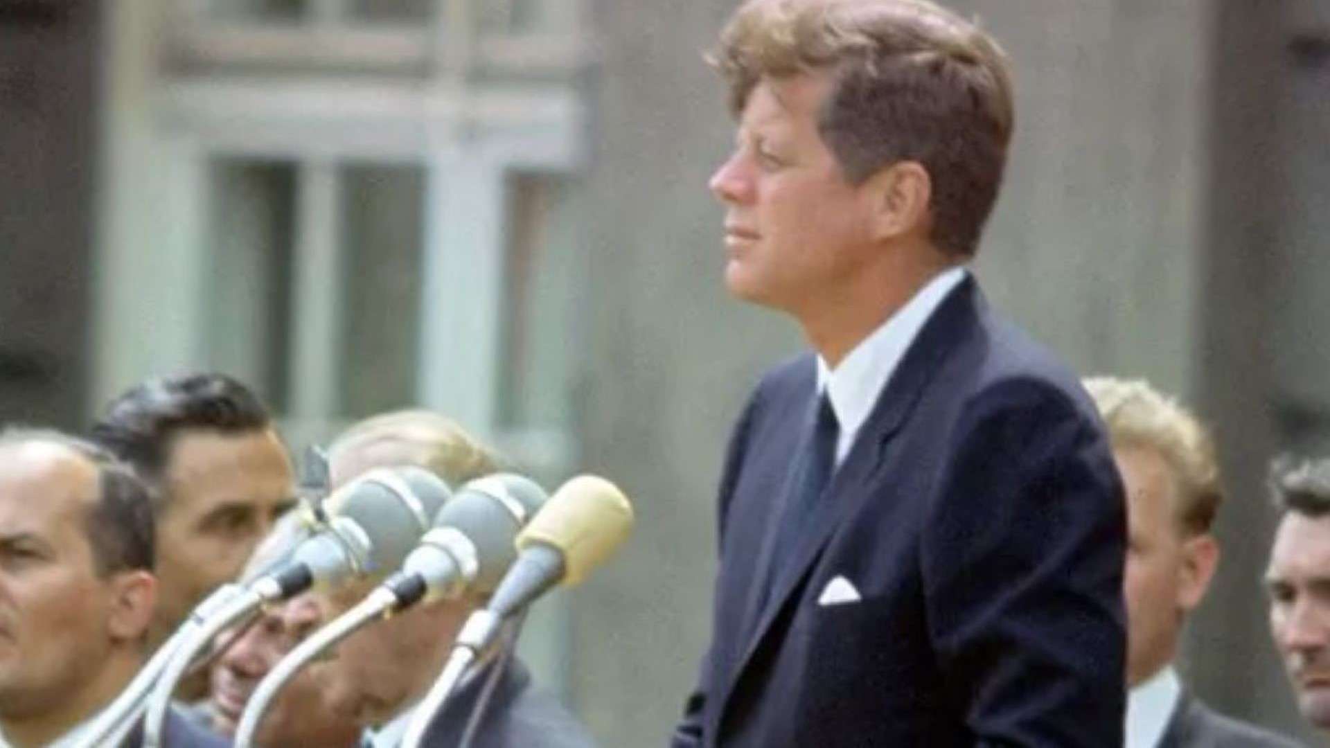 Trump dice que hará públicos 80.000 archivos sobre el asesinato de Kennedy