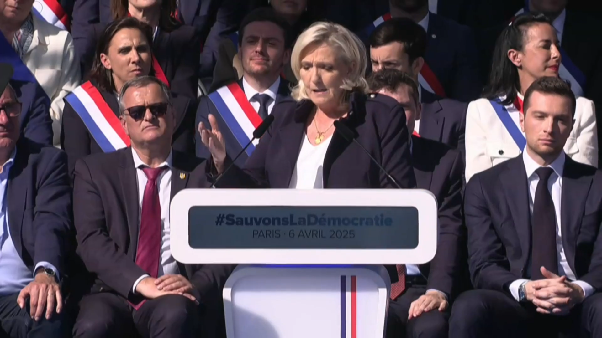 La Agrupación Nacional de Le Pen denuncia la persecución que está sufriendo por parte del gobierno de Macron