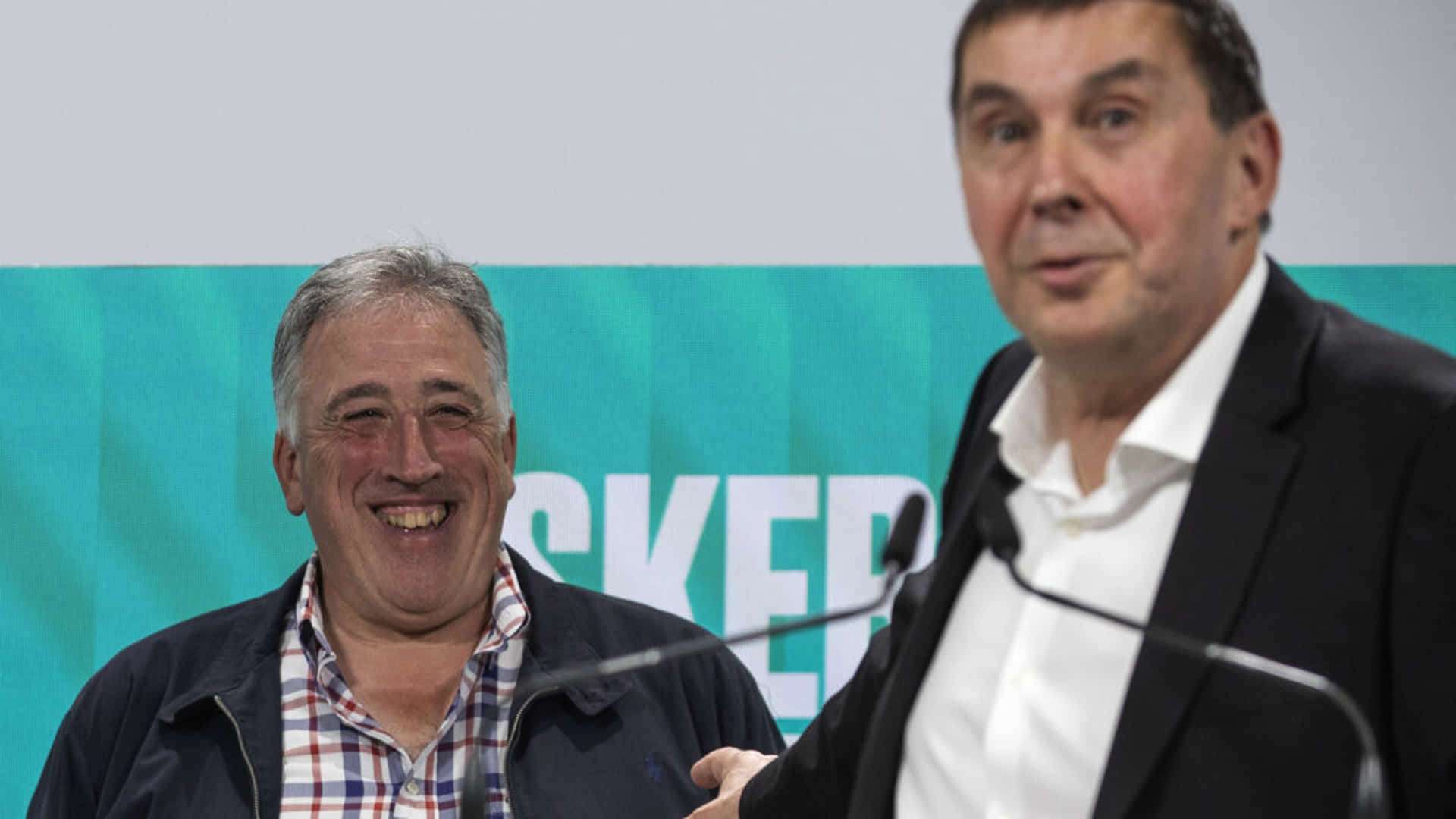 La Audiencia de Navarra tumba la denuncia del alcalde de Pamplona contra VOX por llamarle ‘etarra’