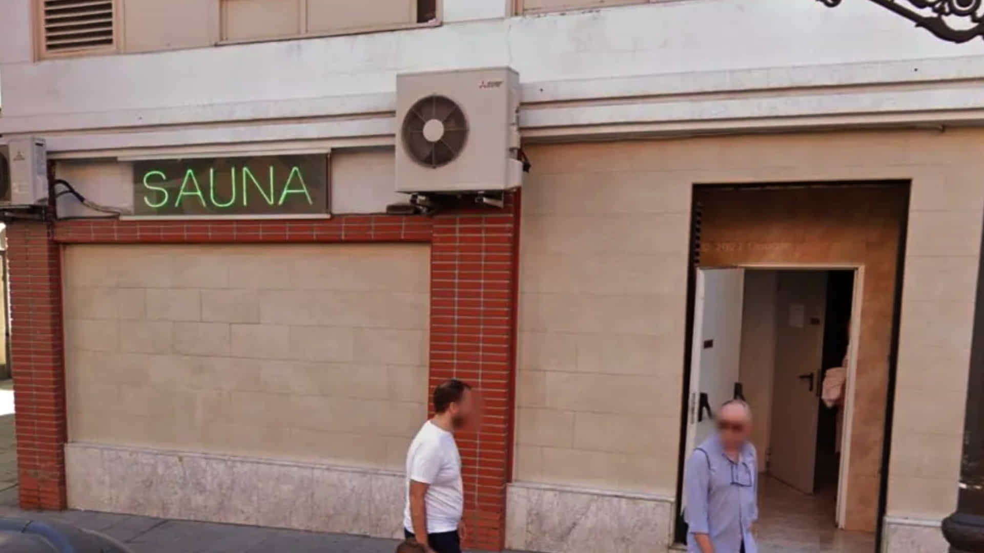 Exempleado de Sauna Adán: ‘Llegaban jovencitos extranjeros sin papeles, incluso menores y les dejaban entrar a prostituirse’