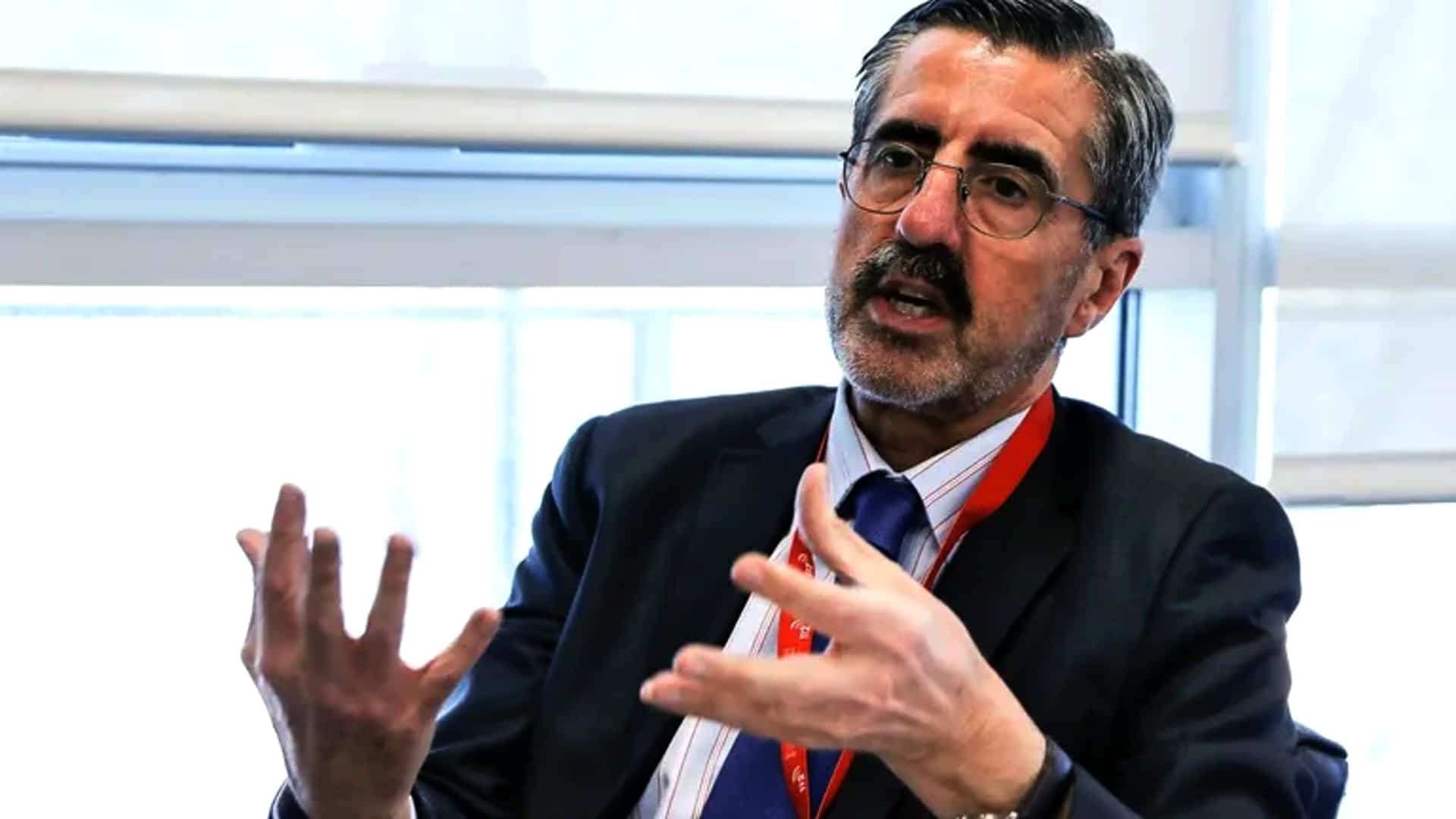 Dimite el comisionado de Sánchez para la Dana tras descubrirse que falsificó su diplomatura