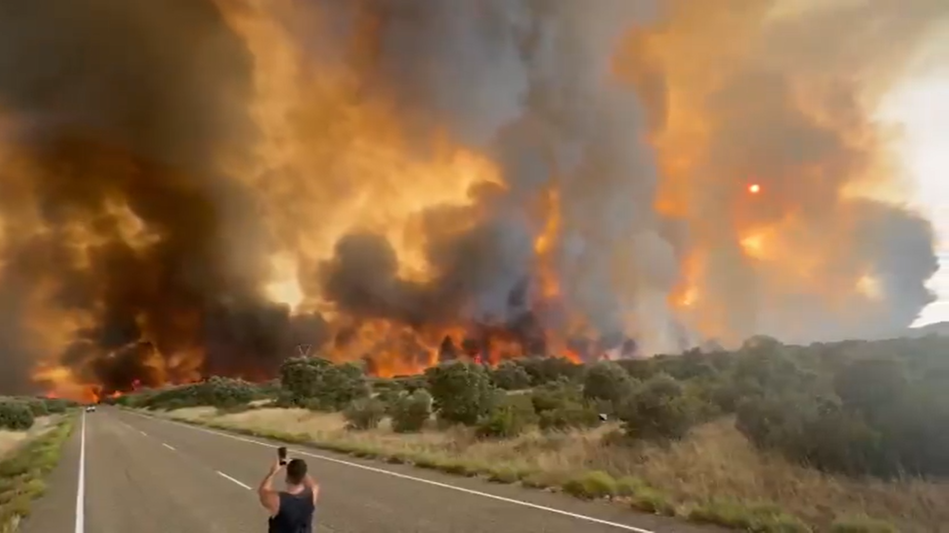 El incendio de Molezuelas de la Carballeda, Zamora, se convierte en el más devastador desde que hay registros