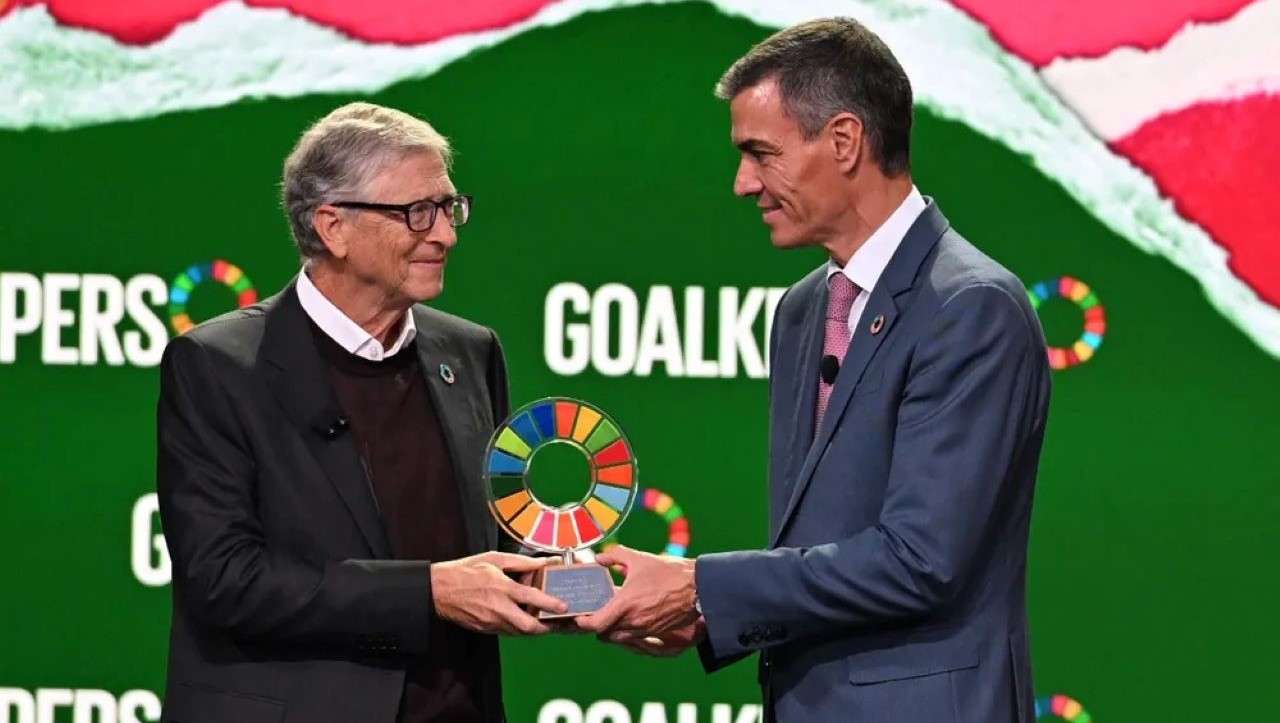 Bill Gates y Pedro Sánchez/Redes Sociales