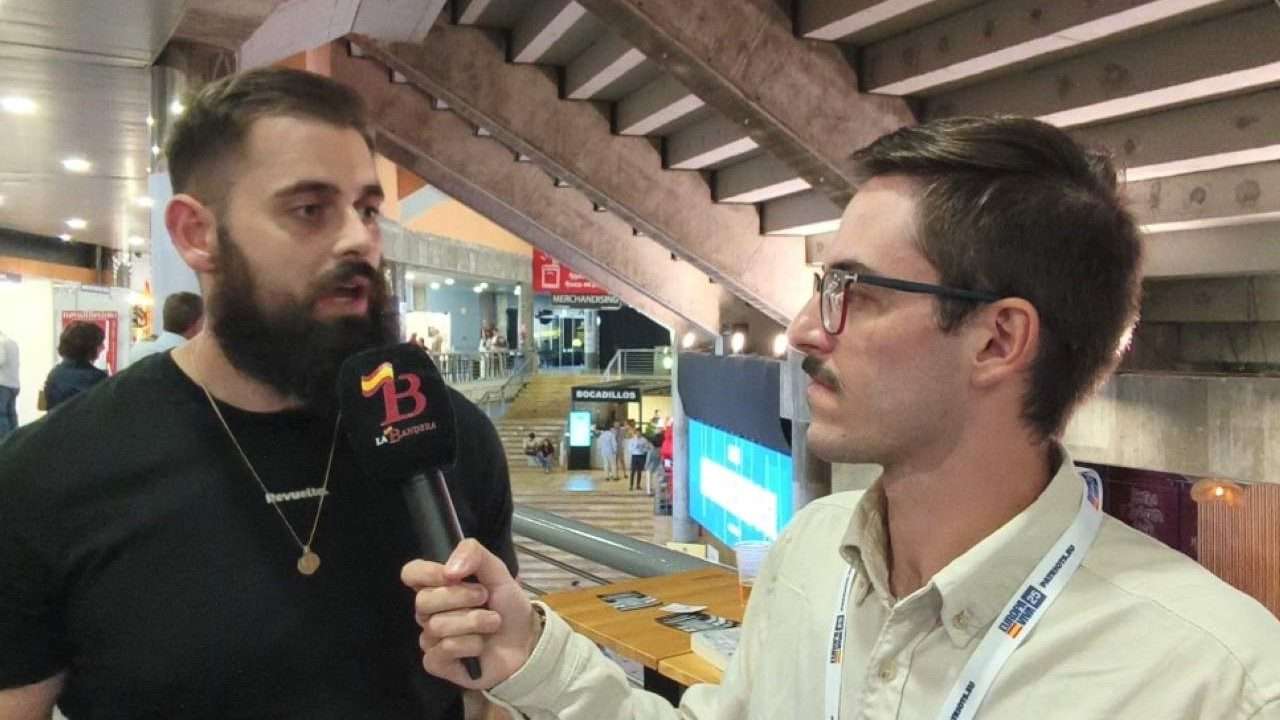 Pablo González con LA BANDERA