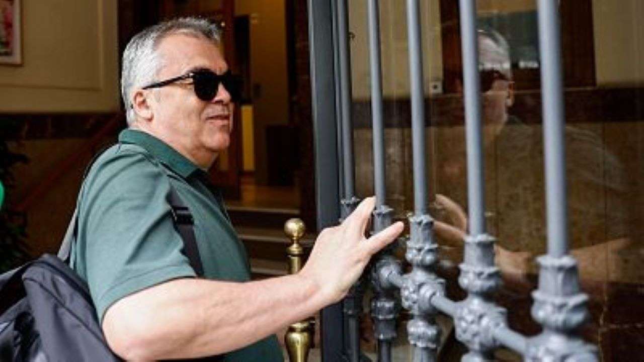 El presidiario Santos Cerdán cobra 2.500 euros al mes por indemnización