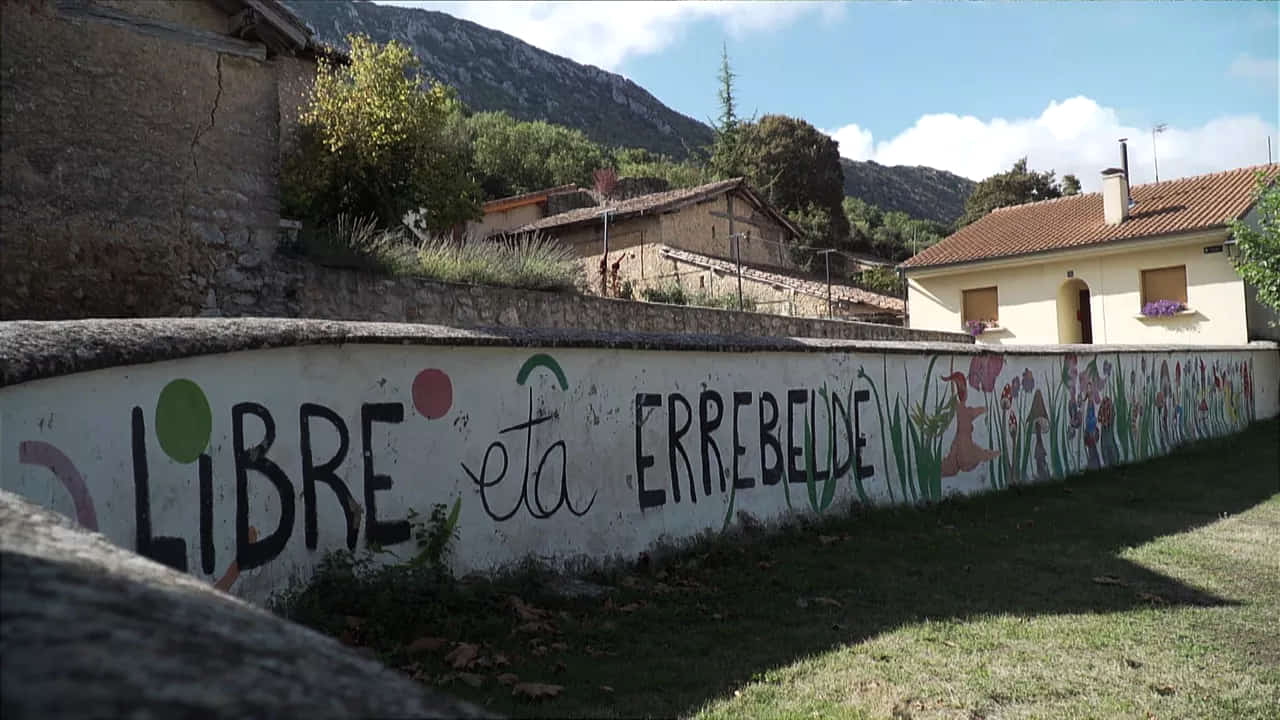 Tapia del campamento trans