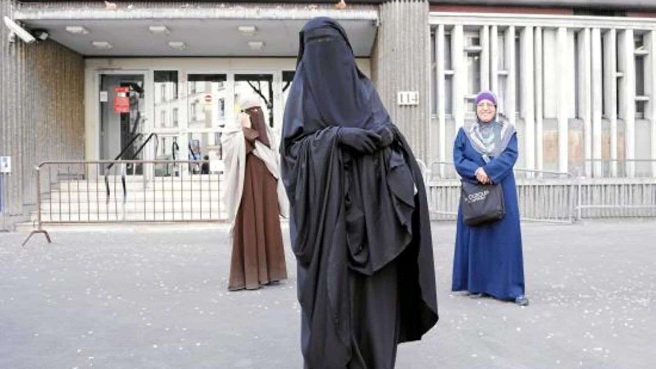 Mujer con burka/La Razón