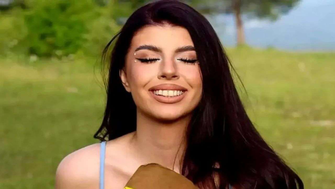 influencer Adna redes sociales La influencer Adna en redes sociales