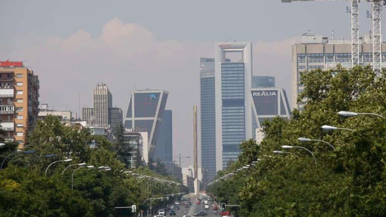 Caen las inversiones en España/ABC