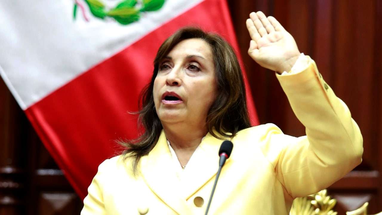 Perú: el Congreso destituye a Dina Boluarte por ‘incapacidad moral permanente’