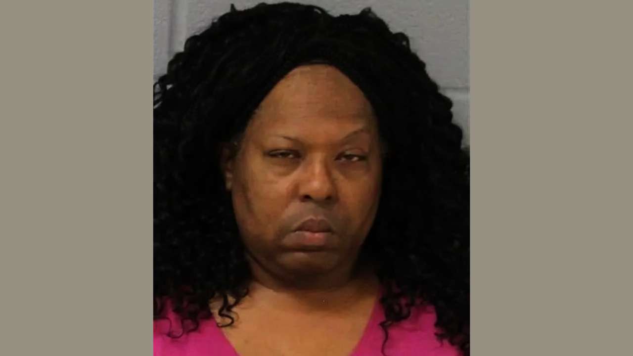 «Ms. Sharon»: el terrorífico conductor de bus escolar acusado de pederasta