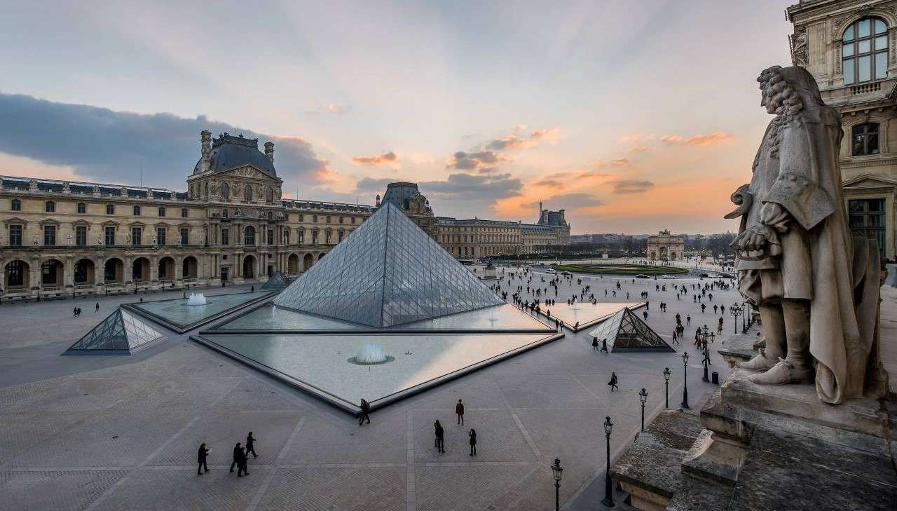 Museo del Louvre
