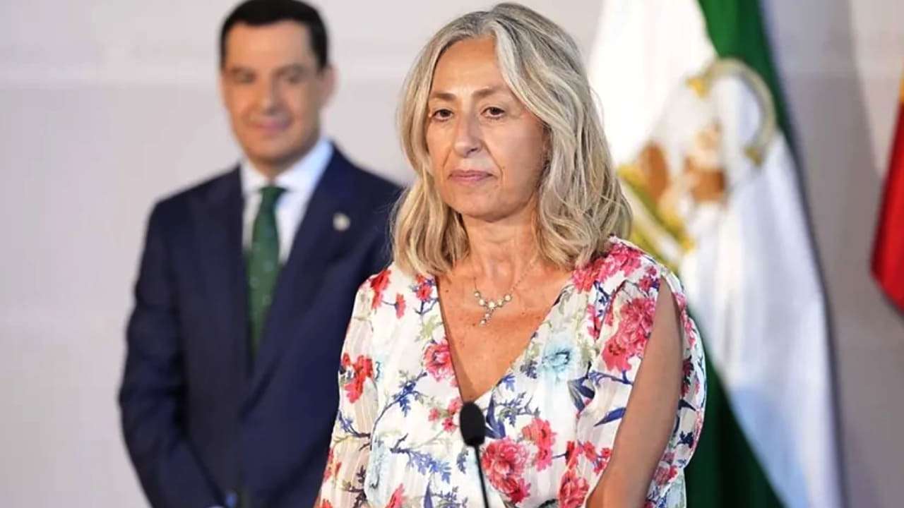 Rocío Hernández, Consejera andaluza de Sanidad cesada