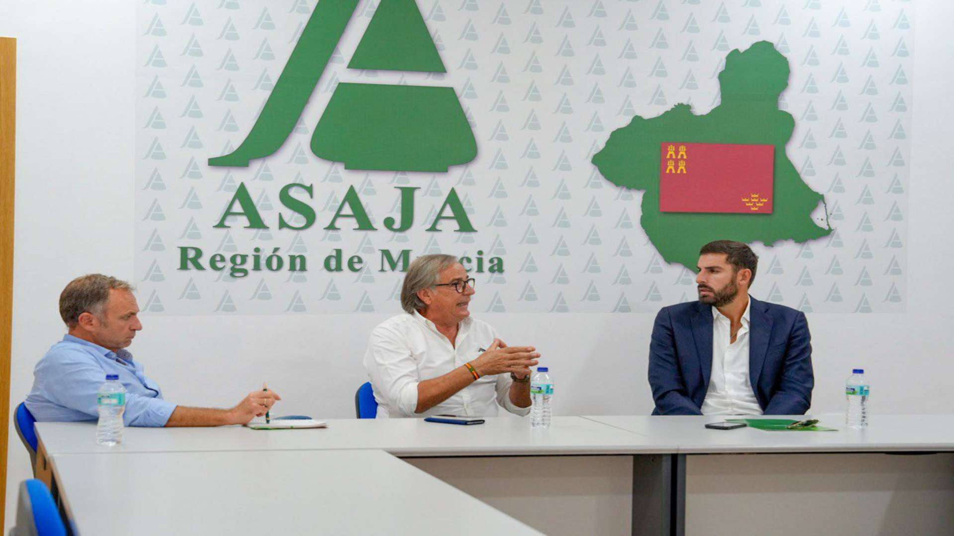 Antelo: «Socialistas y populares traicionan al campo de la Región con acuerdos que permiten la entrada de productos extranjeros sin control»