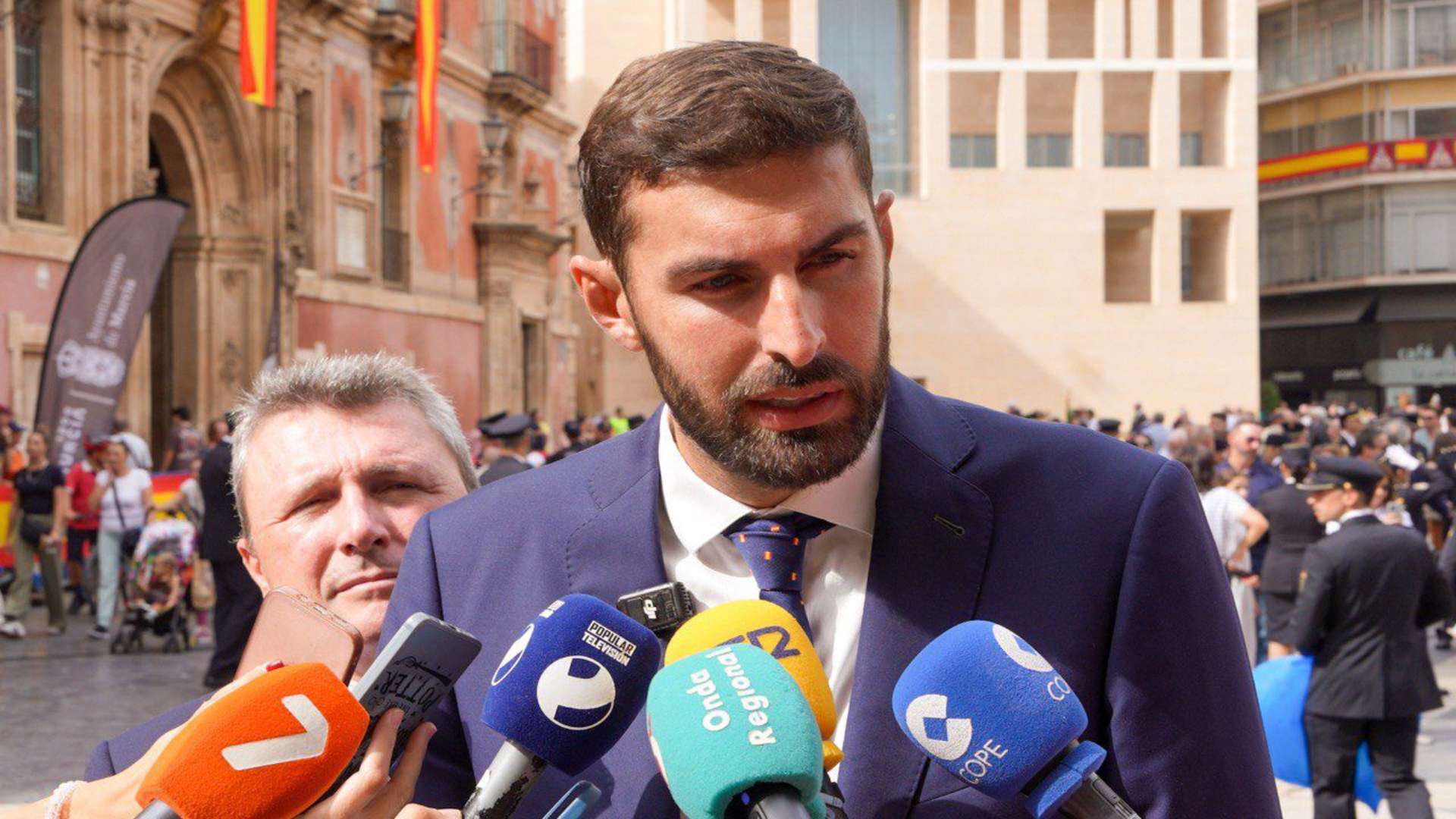 Antelo: «El delegado de Pedro Sánchez vive en un búnker ajeno a la realidad de la Región de Murcia»