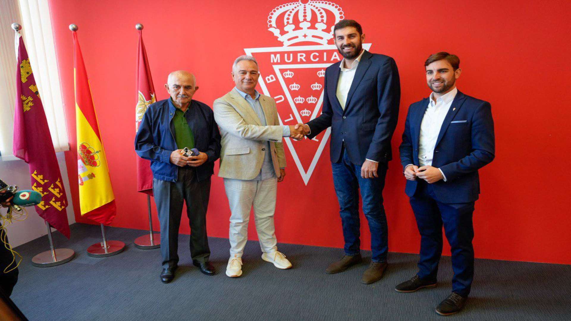 WhatsApp Image 2025-10-17 at 13.03.09