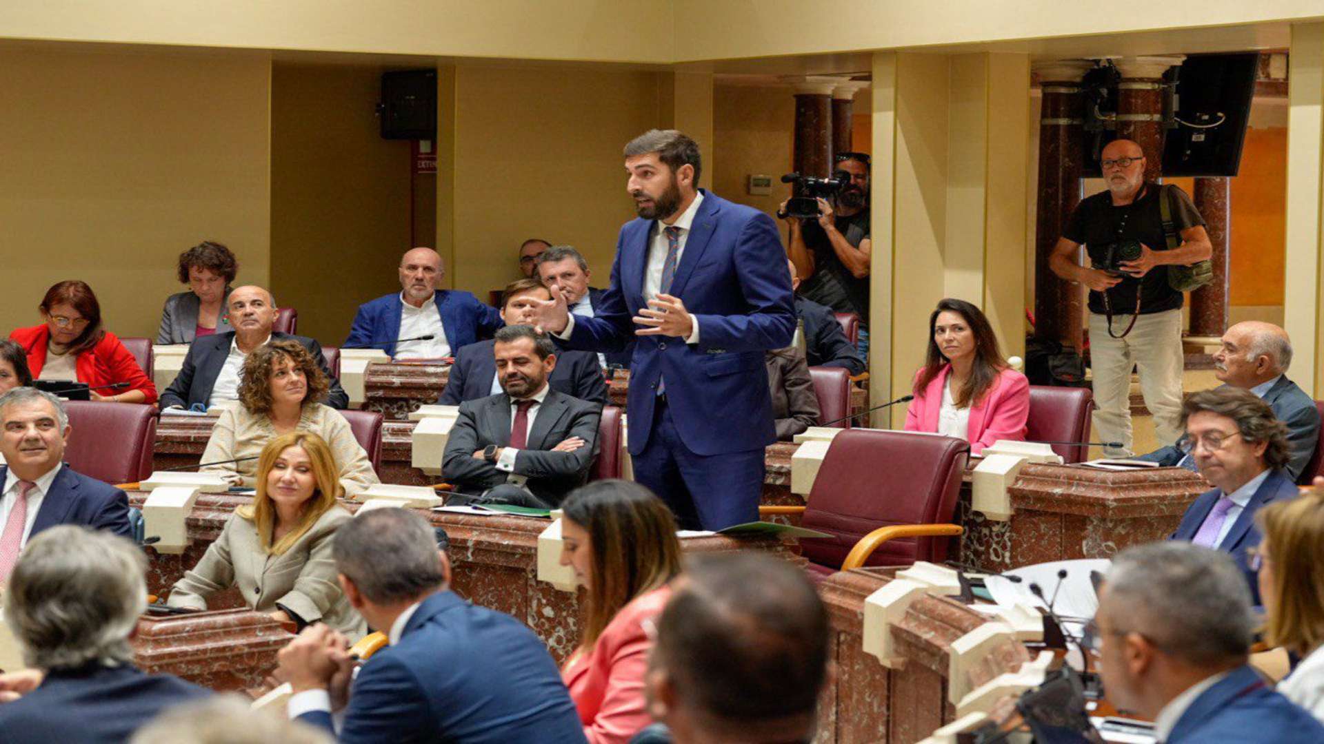 WhatsApp Image 2025-10-22 at 12.50.55 WhatsApp Image 2025-10-22 at 12.50.55