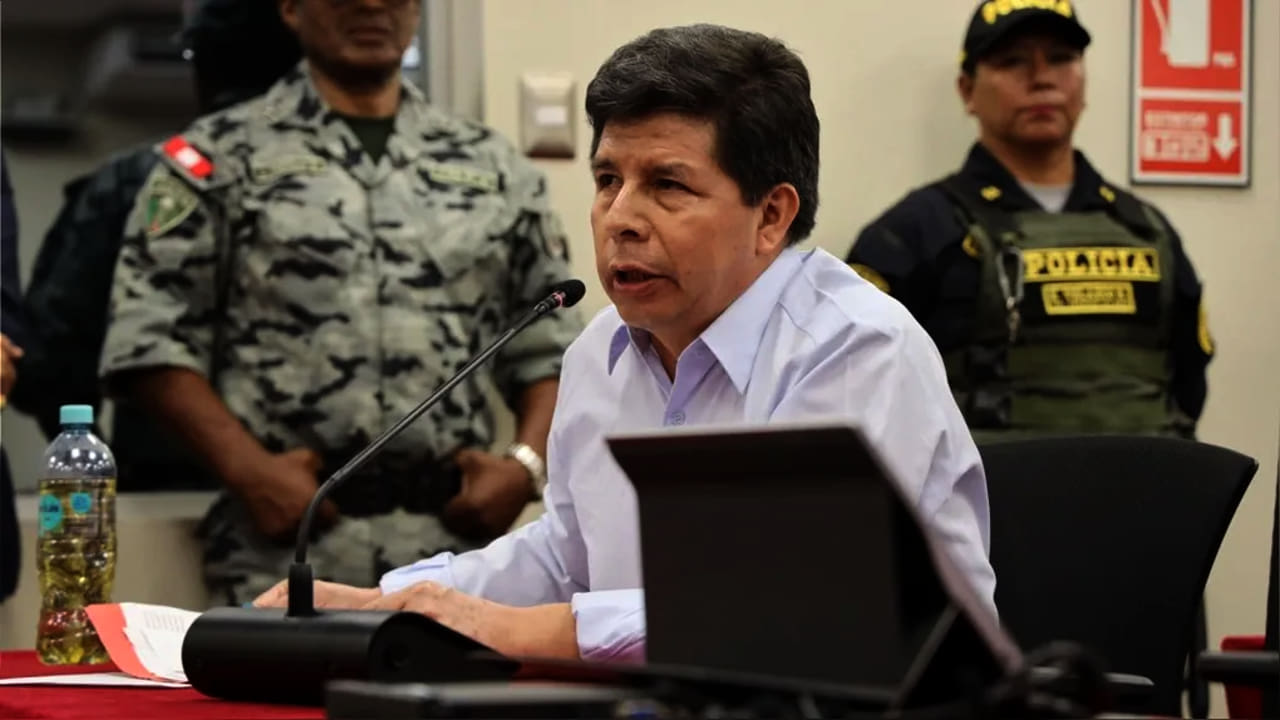 El comunista Pedro Castillo, condenado a 11 años de cárcel por su golpe de Estado en Perú