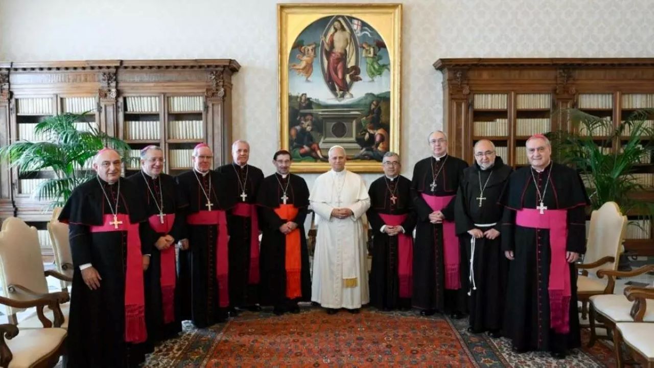 El papa con los obispos españoles/Vatican News