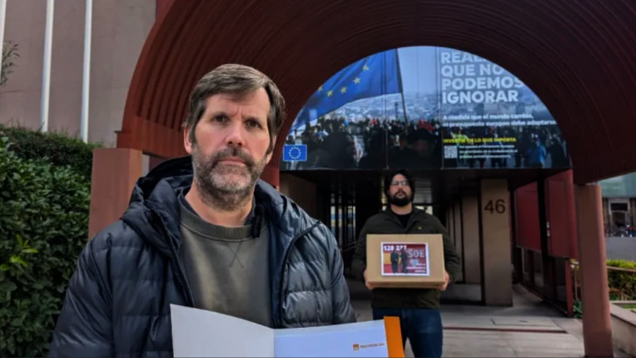 Hazte Oír lleva a Bruselas 128.000 firmas contra la ‘Ley Bolaños 2.0’ y alerta del ataque sanchista a la Justicia