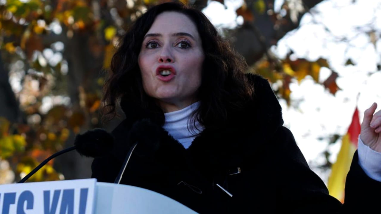 Ayuso acusa a VOX de montar una ‘trifulca’ en Ferraz para eclipsar la manifestación del PP